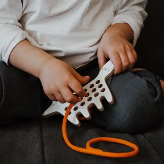 Le renard - Jouet à lacer en bois