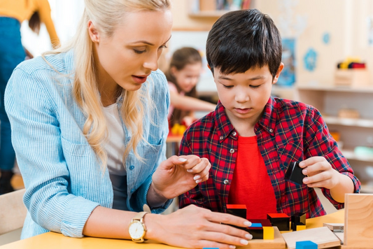 Pourquoi devenir éducateur Montessorien ?