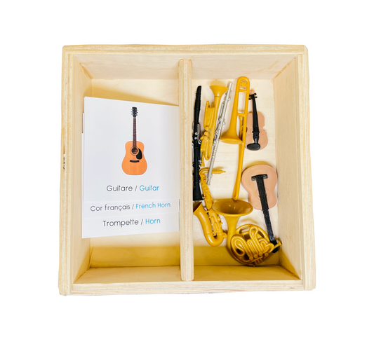 Box figurines musical instruments
