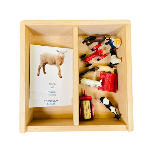 Farm figurines box