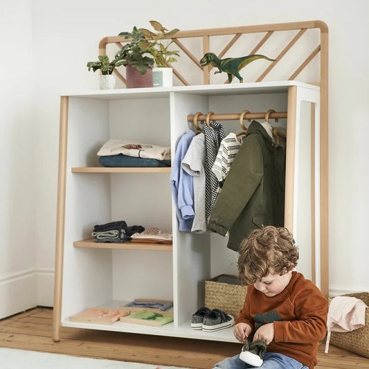 Kleiderschrank