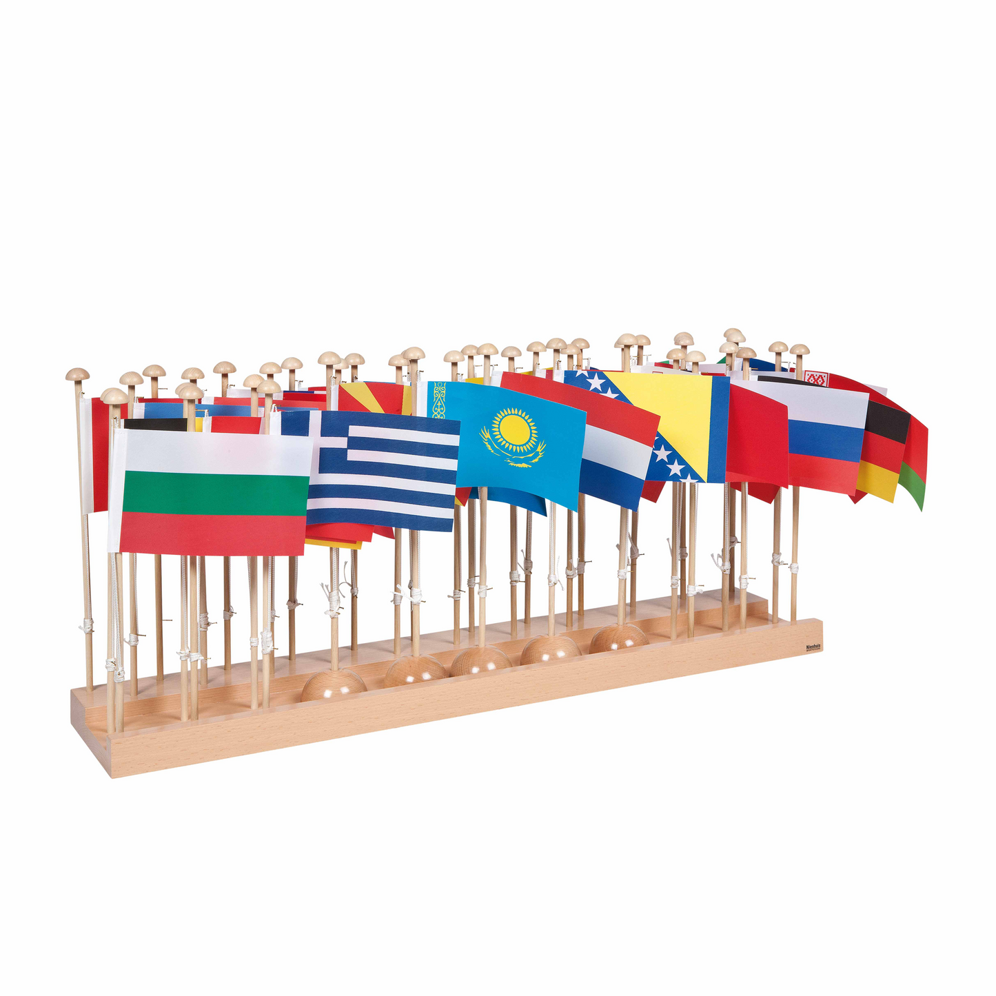 Display of the flags of Europe - Nienhuis AMI